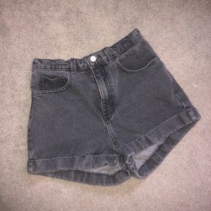 NWOT Black/grey Mom Shorts